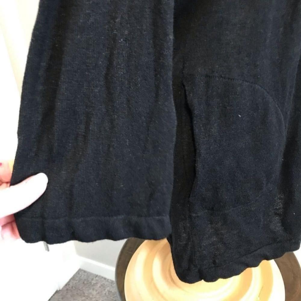 Trina Turk linen blend long sleeve button front black fitted cardigan top - Picture 7 of 11